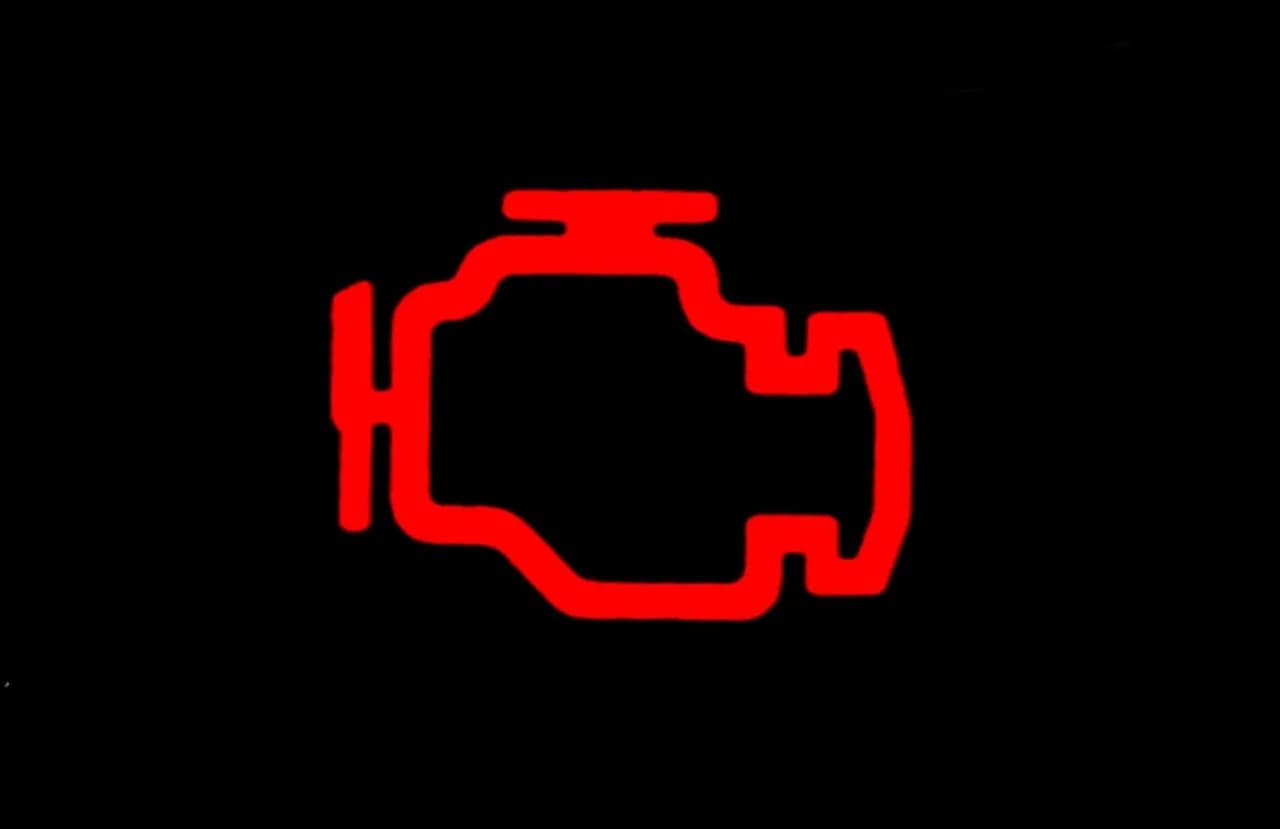 Czerwone kontrolki w samochodzie: co oznaczają i jak reagować?