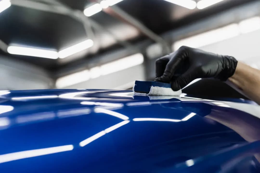 Woskowanie samochodu jaki wosk - wybierz idealny wosk dla swojego auta