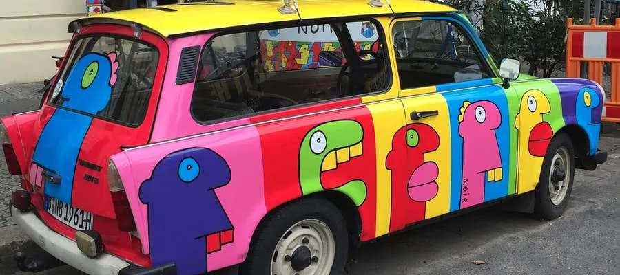 Trabant z czego karoseria? Poznaj tajemnice duroplastu w designie